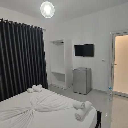 Guest house Leonel Zeka *