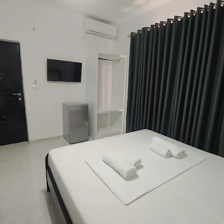 Guest house Leonel Zeka *