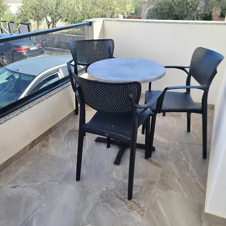 Leonel Zeka Guest house *